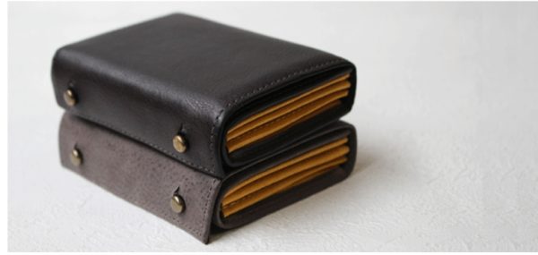 再入荷】m+ ミッレフォッリエ 二つ折り財布 来週入荷予定です